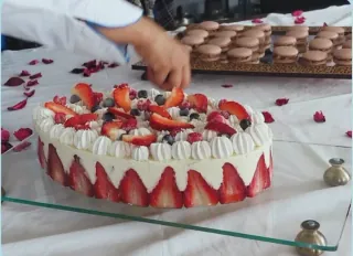 Pièce montée aux fraises